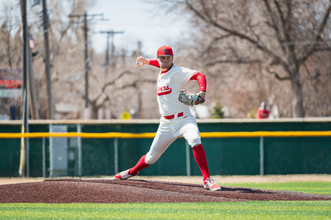 Beavers battle back, Mavericks counter in rubber match News, Sports